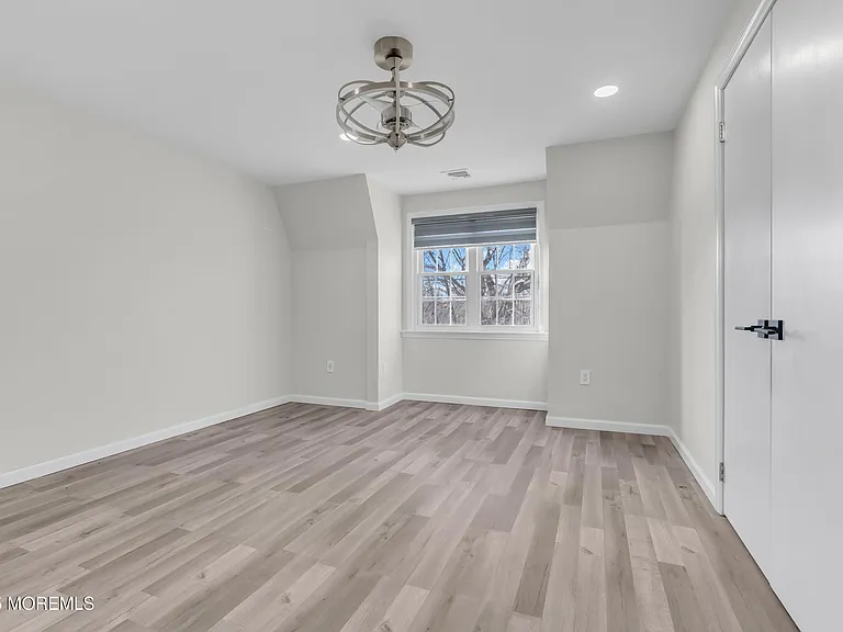1001 Norwood Ave #7 — Photo 15