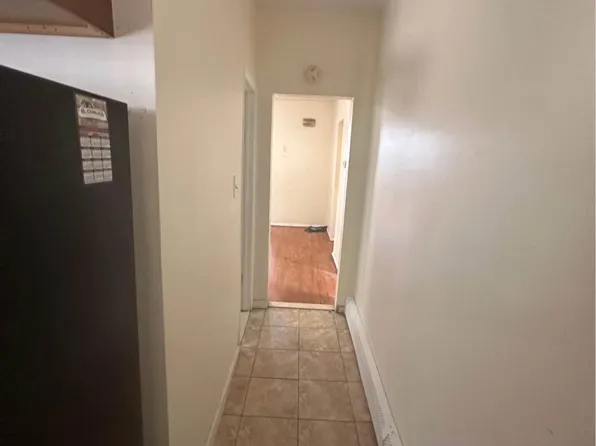 132 Grace Street image 2 of 12