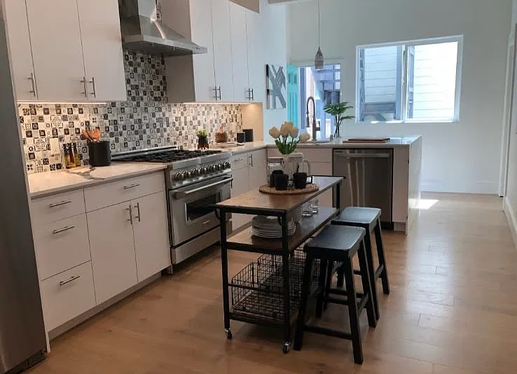 2 bed, $8,995 — Photo 2