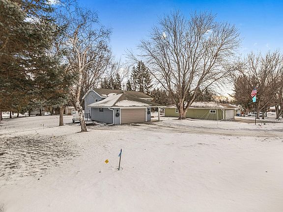 3rd image of 2202 Clare Ct
