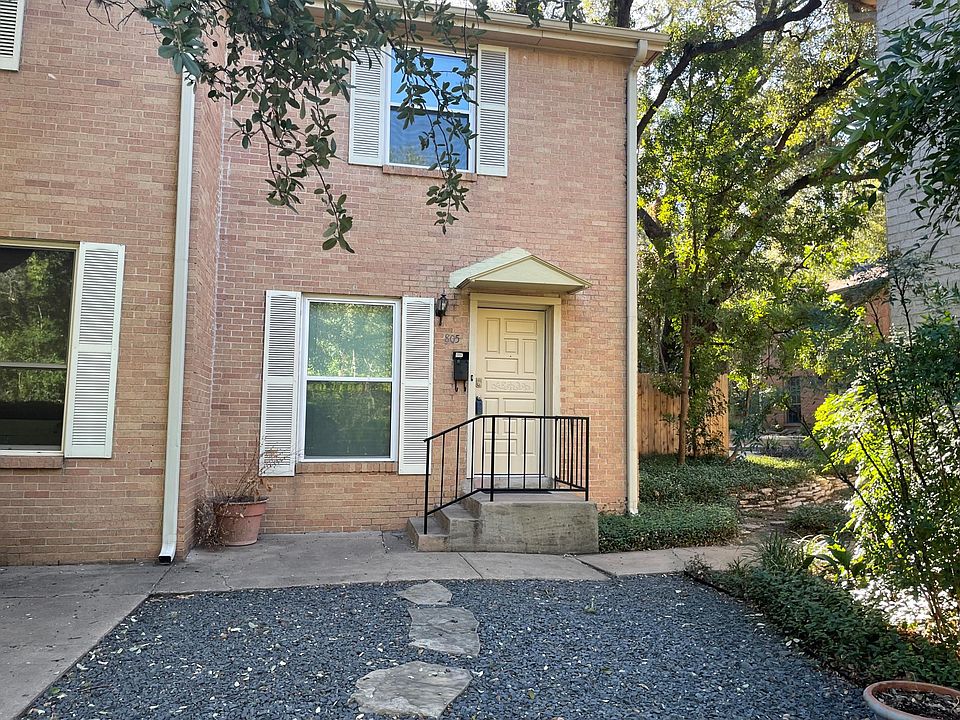 1st image of 805 E Oltorf St