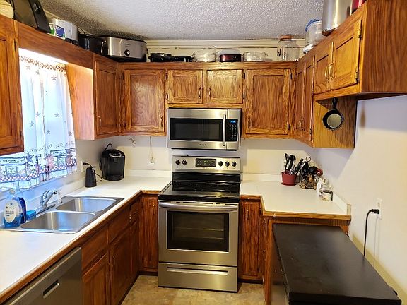 3rd image of 181 Weddle St