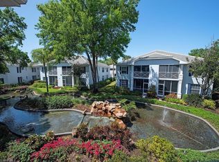 7074 Barrington Cir APT 202, Naples, FL 34108