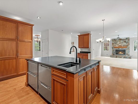 5th image of 7645 Farrell Dr