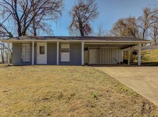 105 Grey Oaks Dr, Vicksburg, MS 39180