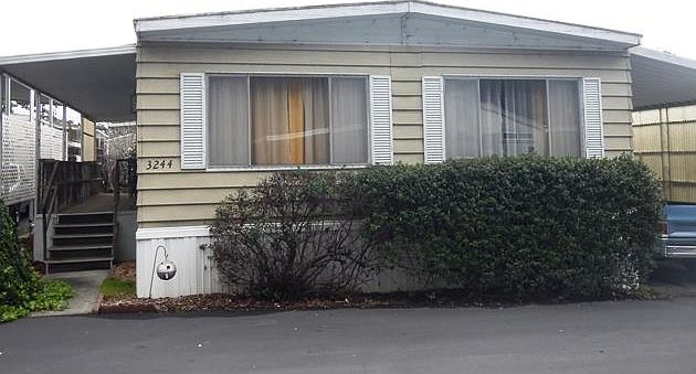 1st image of 3244 Ashwood Way #17