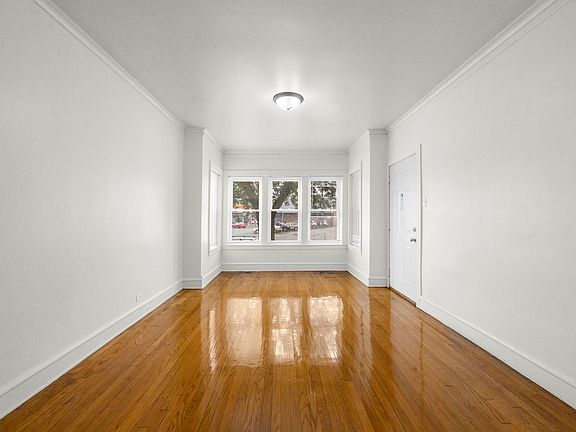 3rd image of 1120 N Central Park Ave