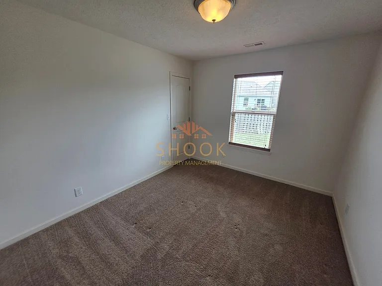 2427 Maxwell Dr — Photo 13