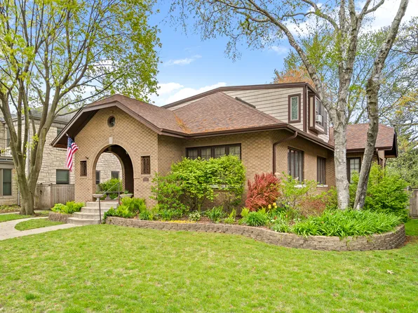 5248 Hoffman St, Skokie, IL 60077