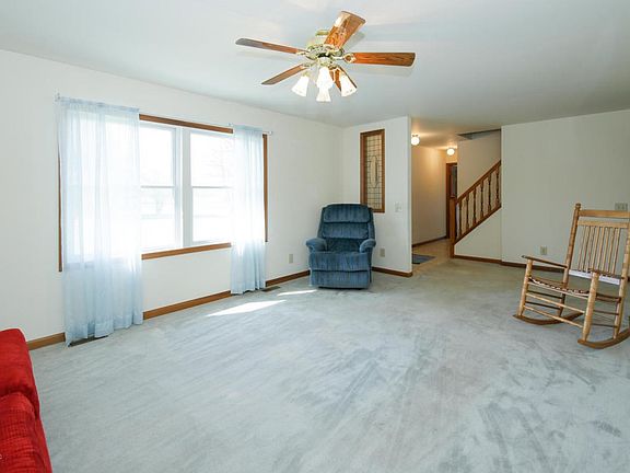 15197 County Line Rd-104
