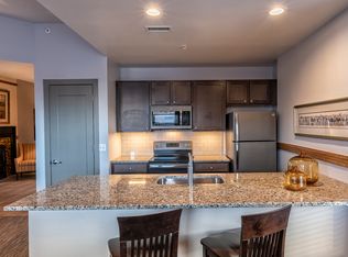 The New England, Kansas City, MO 64105