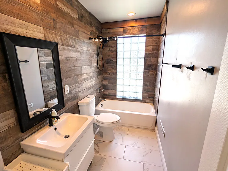 5225 Lotus Way — Photo 10