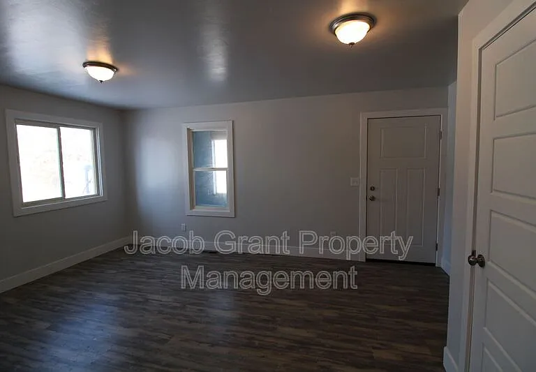 1310 Lake Ave — Photo 4