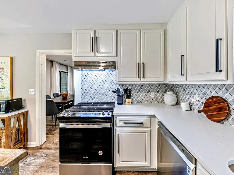 527 Charing Cross Dr — Photo 11