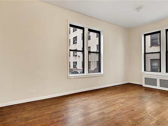 4th image of 168-170 Myrtle Blvd #D