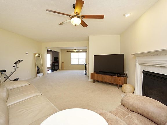 5th image of 6095 Driftwood Ct