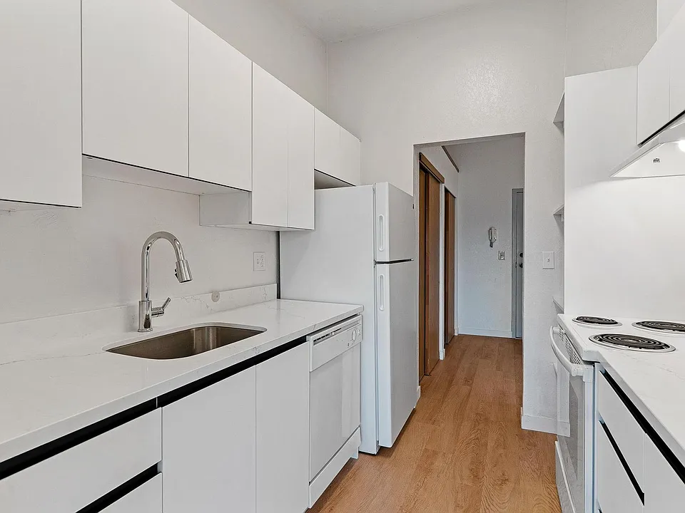 Maplewood Apartments One Month Free!