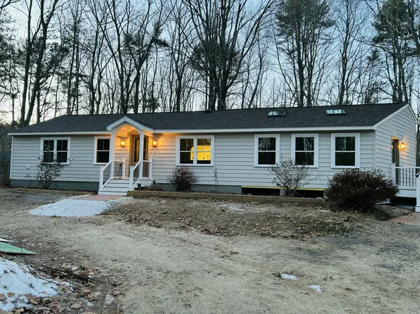 22 River Locks Road, Kennebunk, ME 04043