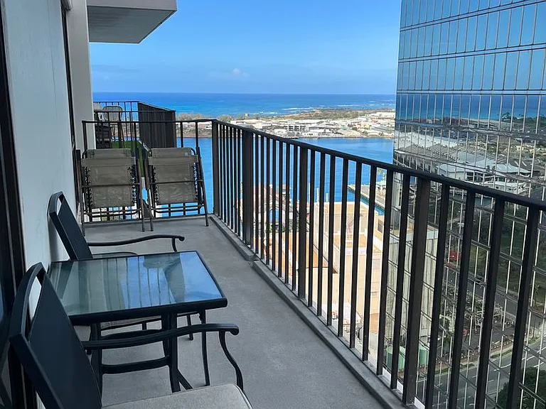 225 Queen St #26C — Photo 7