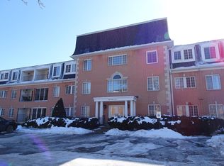 12980 W Bluemound Rd, Elm grove, WI 53122