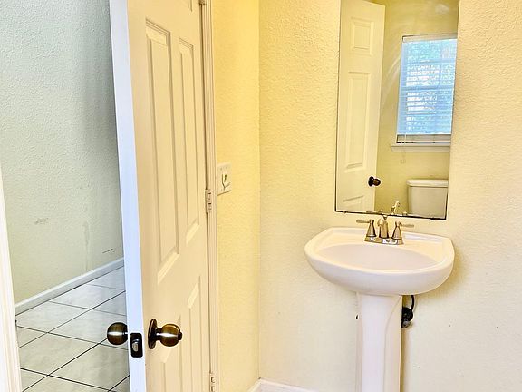 4th image of 16323 Parkstone Palms Ct