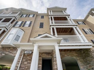 1233 Suncrest Village Cir, Morgantown, WV 26505