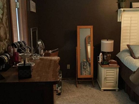 3rd image of 1451 Blennerhassett Hts
