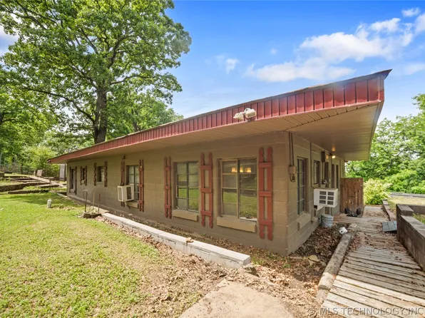 3192 W Hickory Hills Dr, Hulbert, OK 74441