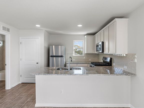 2nd image of 1725 Lakota Ln #2