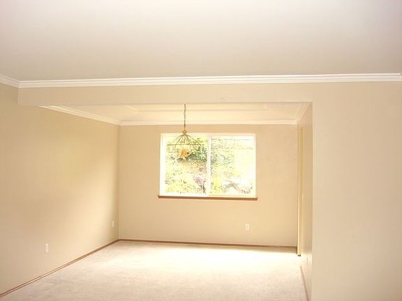5th image of 1204 215th Pl SW