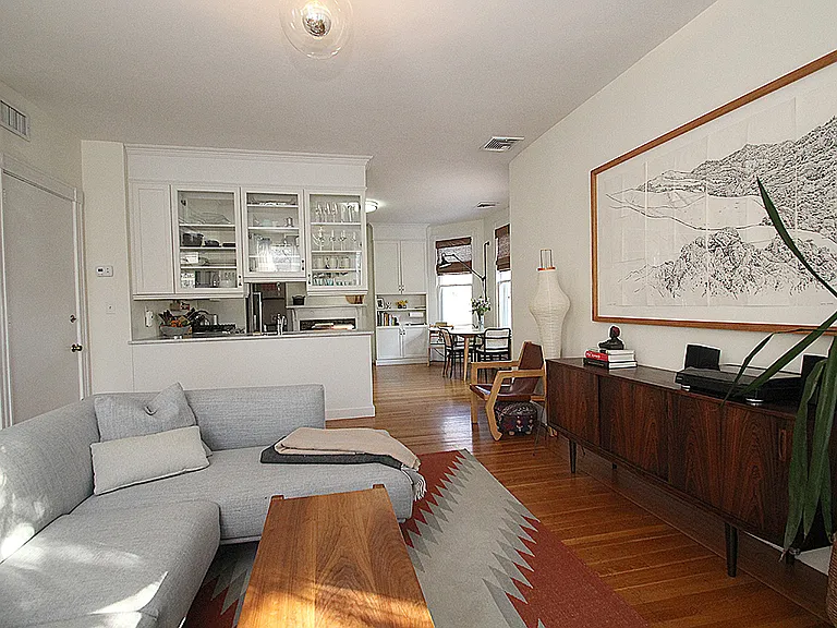 607 Whitney Ave #2 — Photo 2