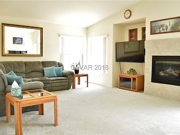 5th image of 3945 Colonial Field Ave