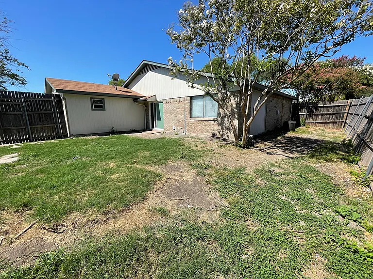 1200 Grinnel Dr — Photo 13