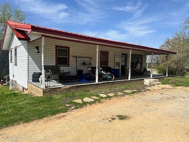 1st image of 178 S West St