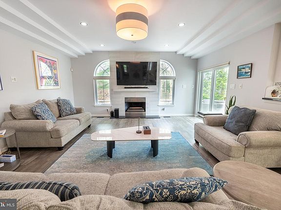 4th image of 2113 Barren Hill Rd