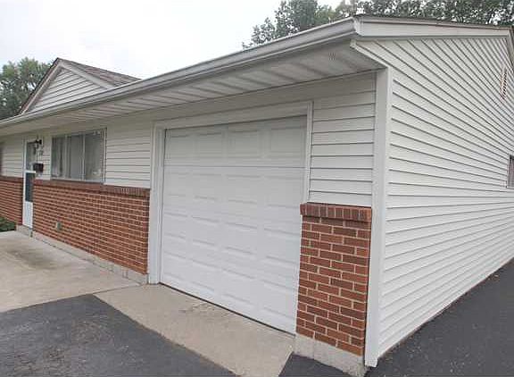 4th image of 5241 Mapleridge Dr