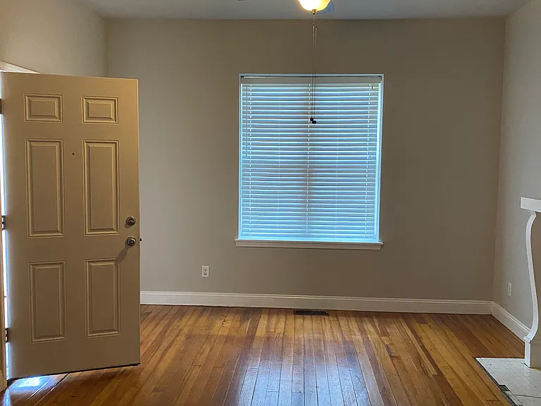 5936-5938 Etzel Ave #A — Photo 5