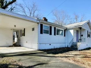 103 Essex Ln, Oak Ridge, TN 37830