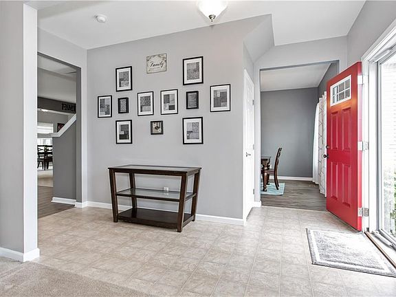 3rd image of 4465 Millstream Dr
