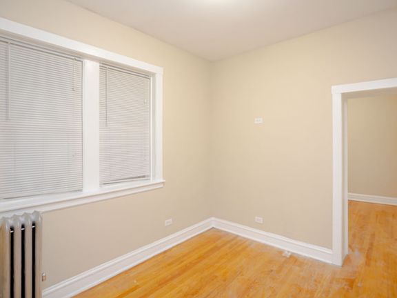 5th image of 3244 Oak Park Ave APT 10