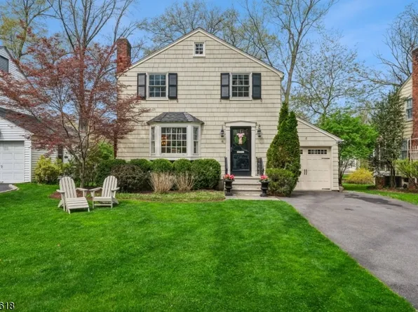 6 Lincoln Ave, Chatham Boro, NJ 07928
