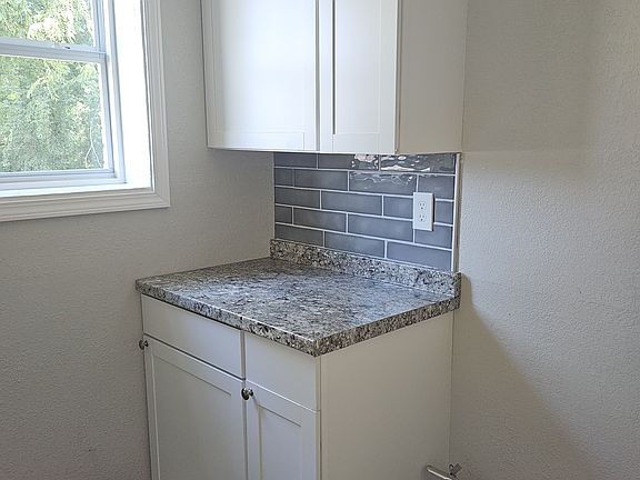 3rd image of 650 S Danny Thomas Blvd APT 5