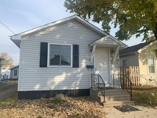 222 W Superior St, Ottawa, IL 61350