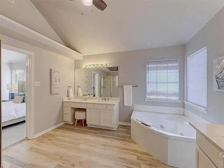 Vinland Dr — Photo 20