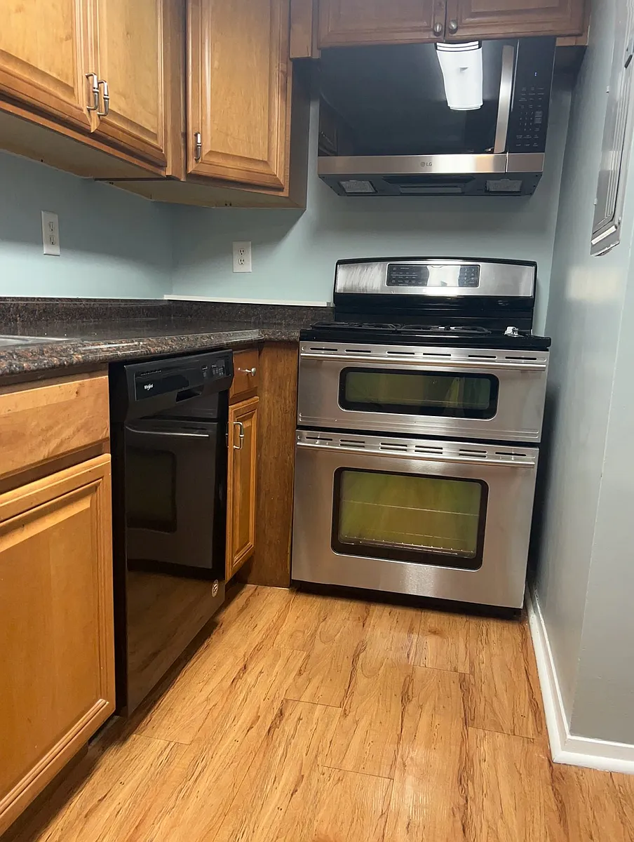 Photo 2 of 11 - 6453 Klinect Ct #B - Peachtree Corners, GA Building Photo - 6453 Klinect Ct #B
