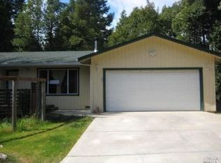 1676 Lilac Ln, Willits, CA 95490