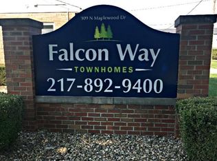 1109 Falcon Dr APT 3, Rantoul, IL 61866