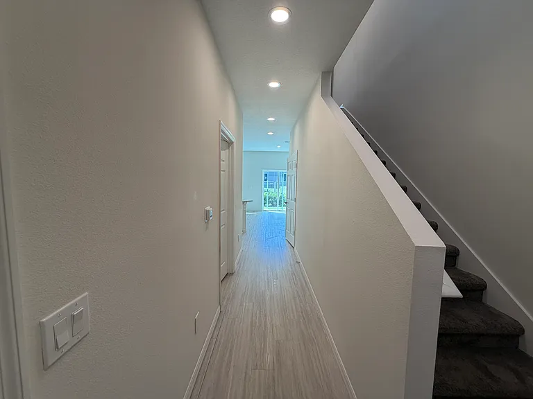 2138 Penny Ln — Photo 4