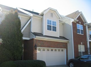 203 Chateau Pl, Chapel Hill, NC 27516