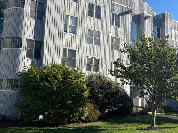 5209 Le Parc Dr #35, Wilmington, DE 19809